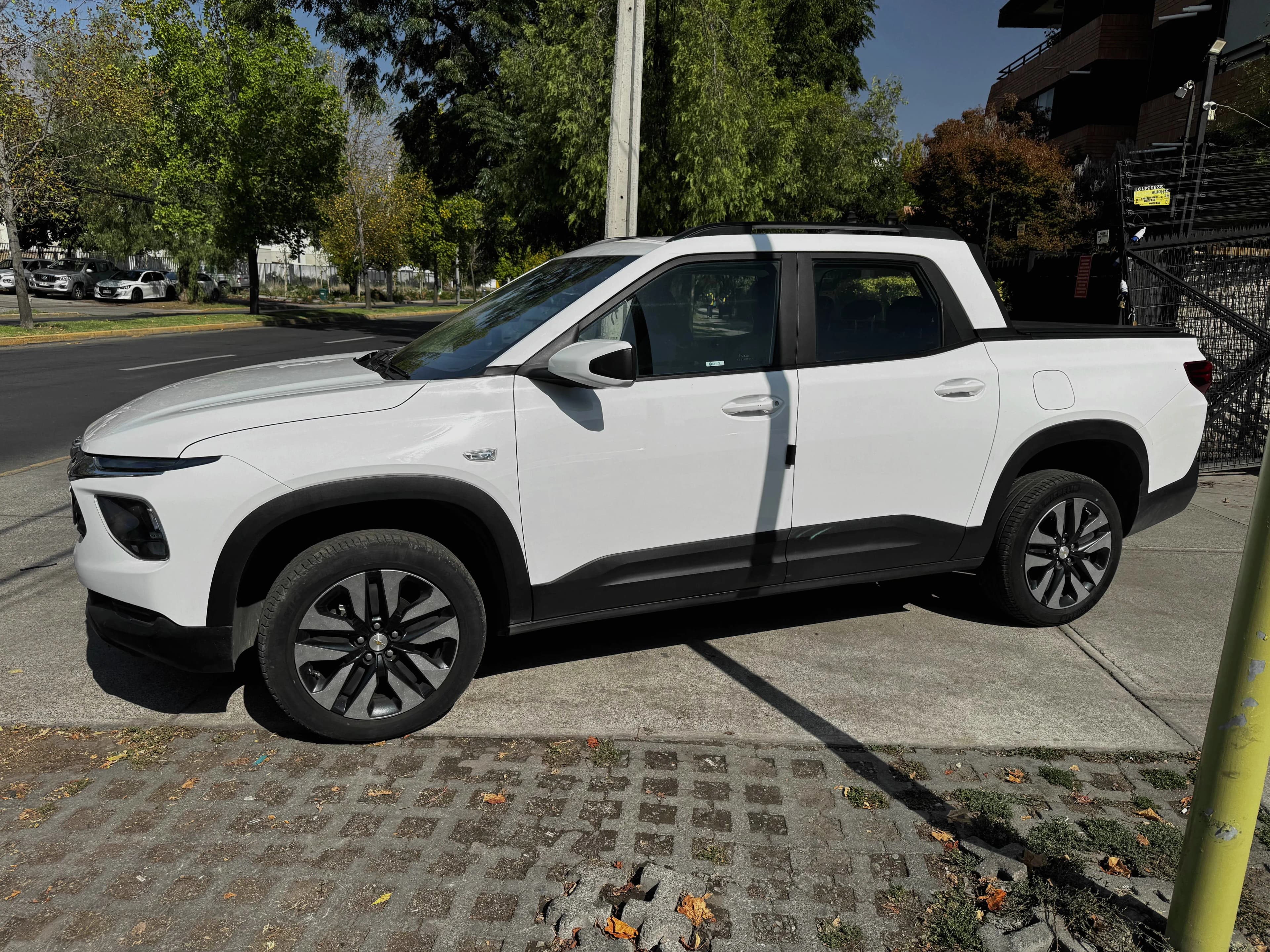 CHEVROLET MONTANA LE 1.2 MEC SOLO 8.500 KM vista 4