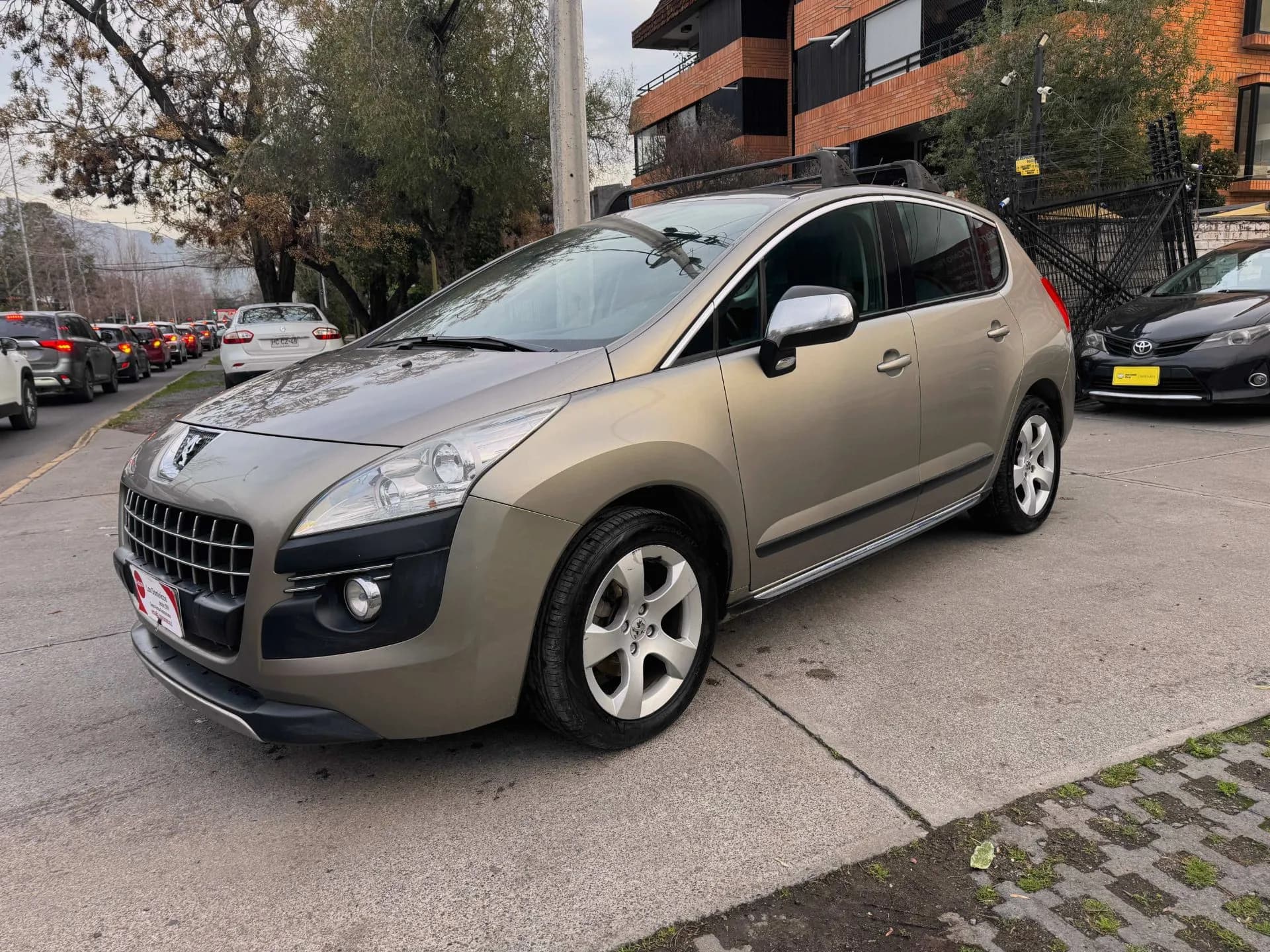 Peugeot PEUGEOT - 3008 - ACTIVE HDI FULL 1.6 DIESEL SOLO 124.000KM UNICO DUEÑO vista 3