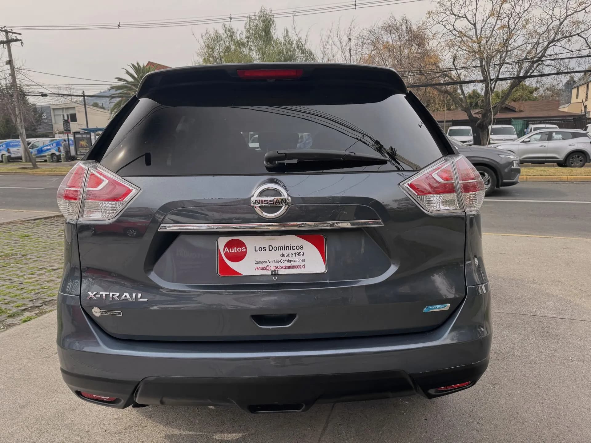 Nissan NISSAN - X-TRAIL - SENSE 2.5 AUT 3 CORRIDAS SOLO 144.000KM vista 6