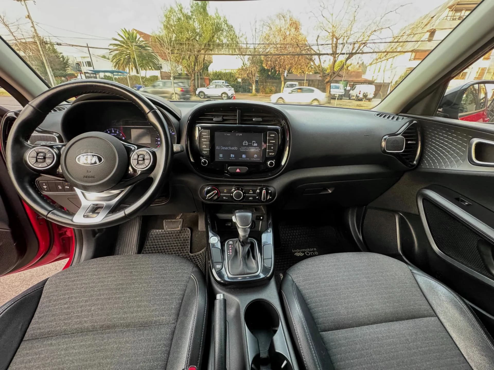 KIA KIA - SOUL - SK3 1.6 AUTOMATICO FULL CARPLAY CAMARA VER EN LAS CONDES vista 3