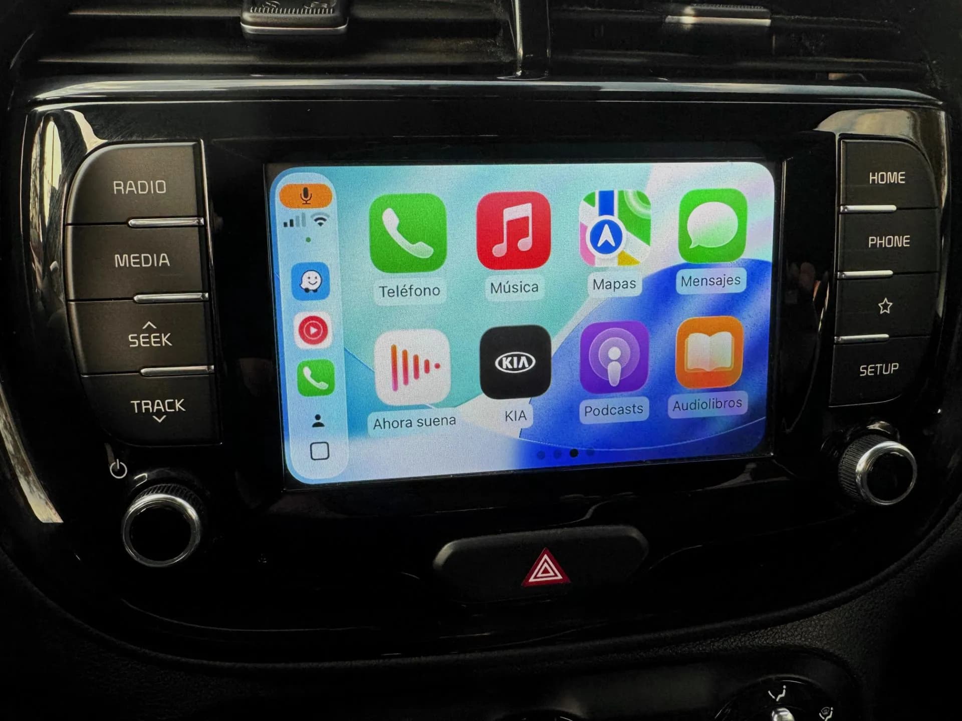 KIA KIA - SOUL - SK3 1.6 AUTOMATICO FULL CARPLAY CAMARA VER EN LAS CONDES vista 5