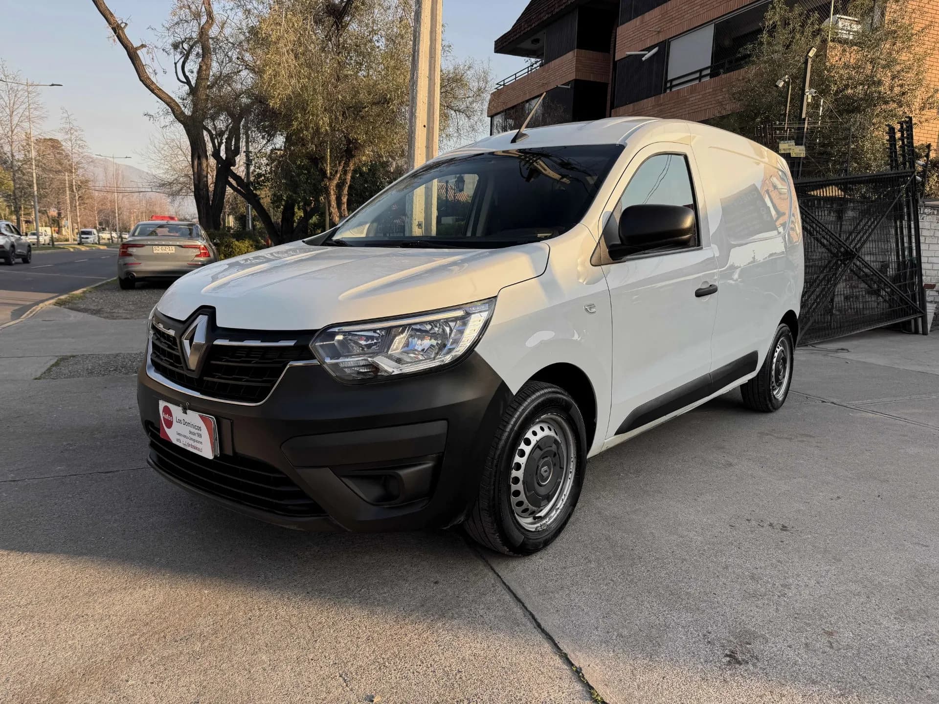 RENAULT RENAULT - EXPRESS - 1.5 ZEN DIES 4X2 MT 5P. vista 3