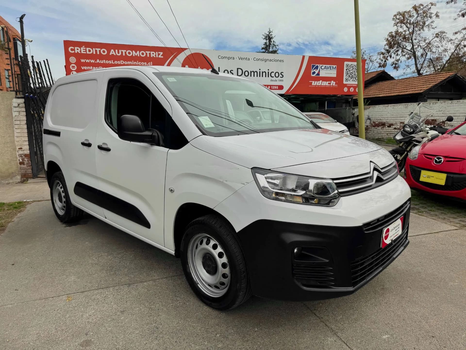 Citroën CITROEN - BERLINGO - DIESEL 1.5 MEC 6 VEL SOLO 49.000 KM VER EN LAS CONDES vista 2