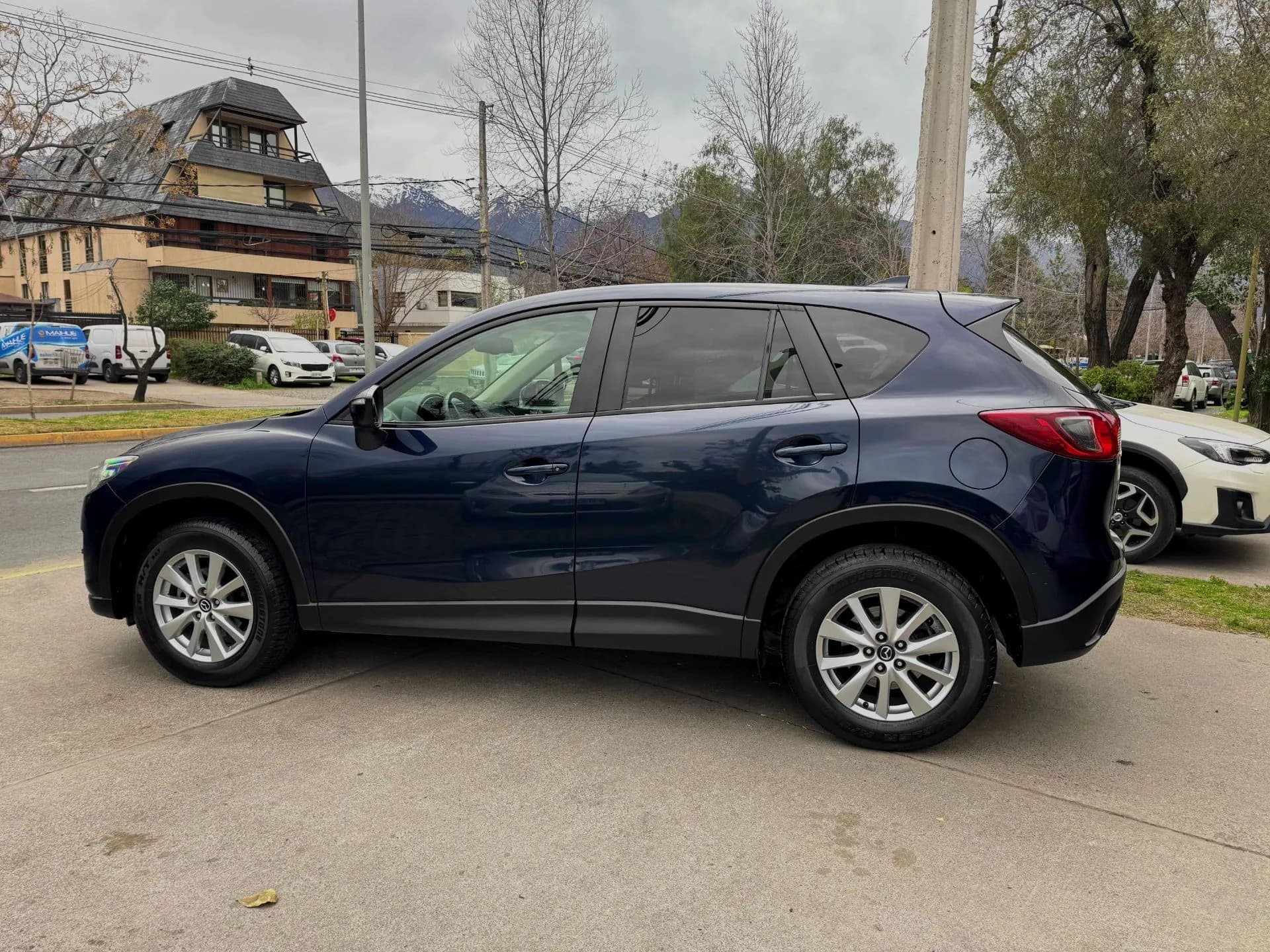 Mazda MAZDA - CX5 - 2.0 AUTOMATICA JAPONESA FULL CAMARA 6 AIRBAG AIRE VER EN LAS CONDES vista 5