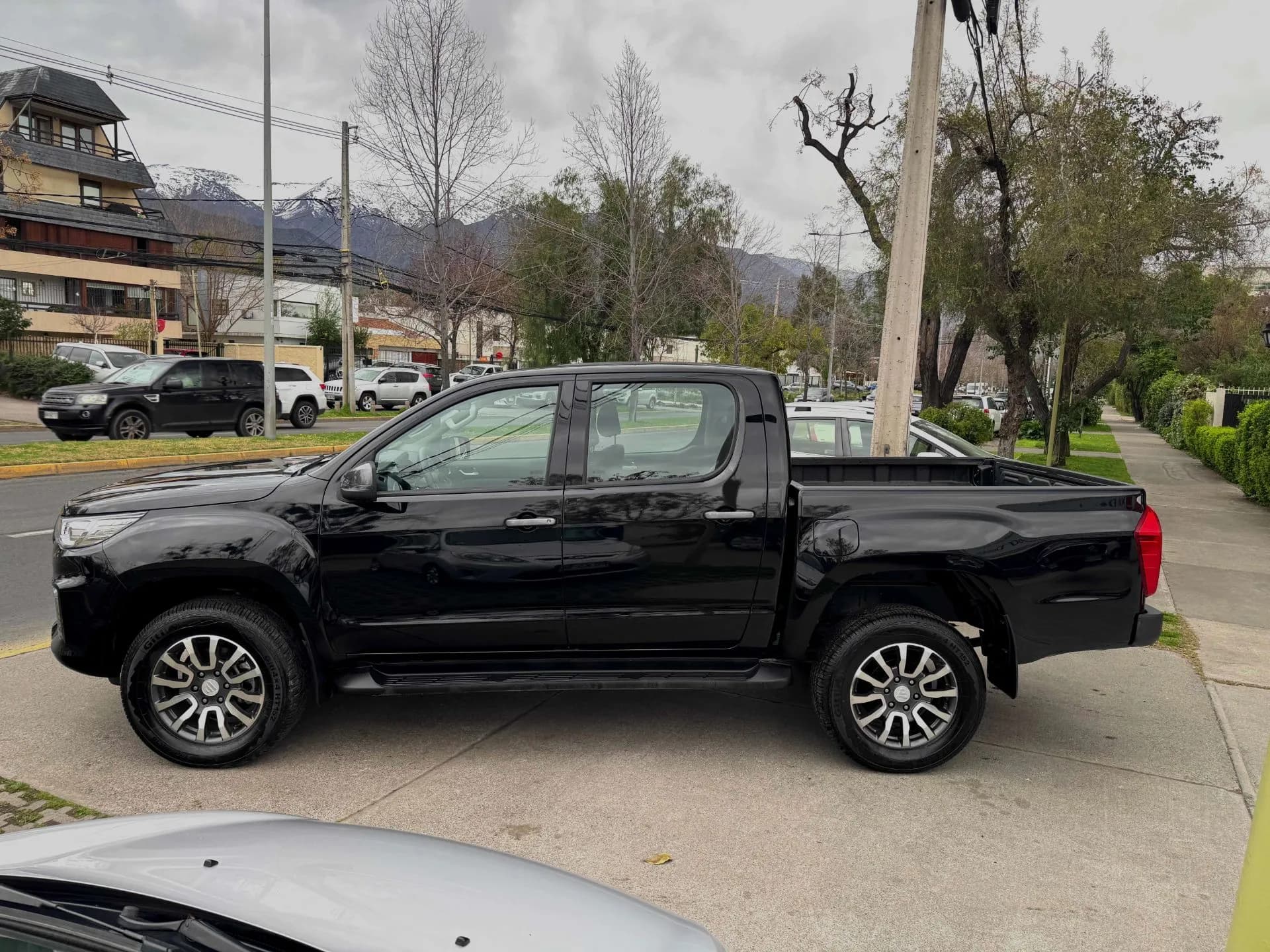 FOTON FOTON - G7 - DIESEL 2.0 MEC 6 VEL SOLO 4.000 KM DESCUENTA IVA VER EN LAS CONDES vista 4