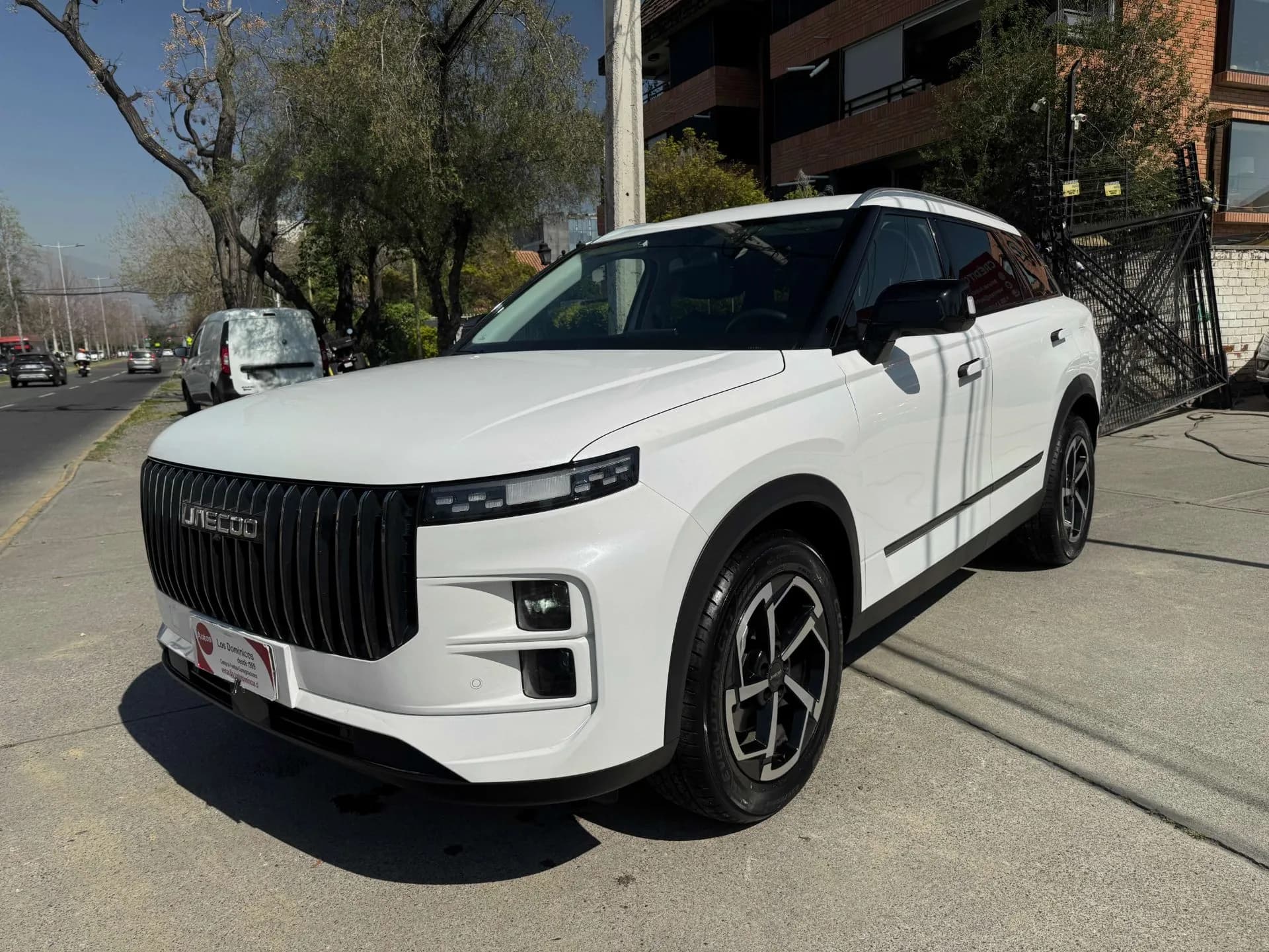 JAECOO JAECOO - JAECOO 7 - 1.6 TURBO AUTOMATICA SOLO 11.500 KM FULL CUERO CARPLAY CAMARA VER EN LAS CONDES vista 3