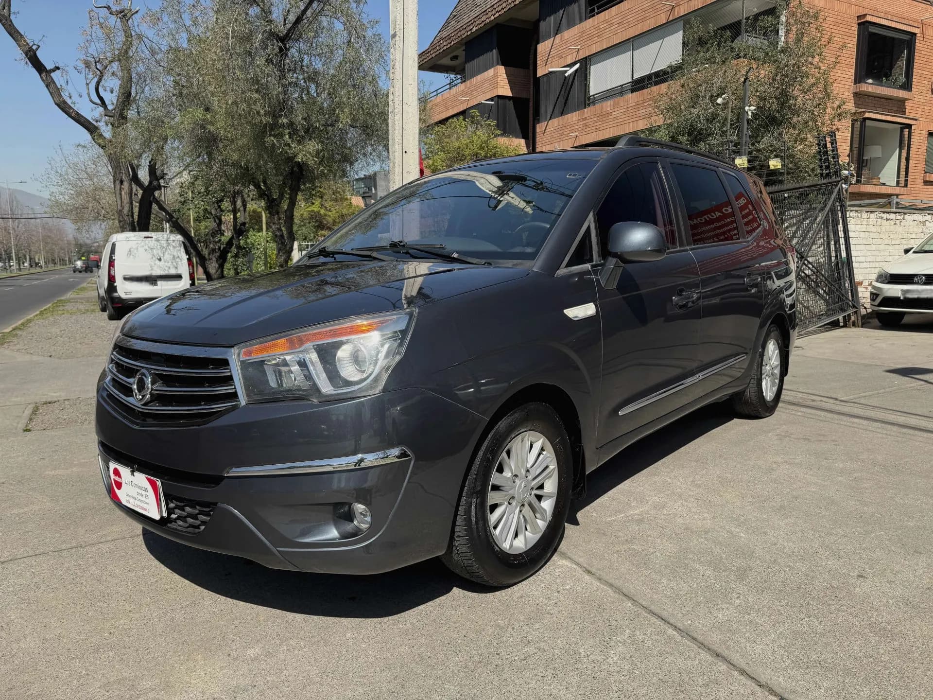 SsangYong SSANGYONG - STAVIC - DIESEL 2.0 MEC 6 VEL SOLO 85.000 KM UNICO DUENO FULL DVD AIRE AIRBAG VER EN LAS CONDES vista 4