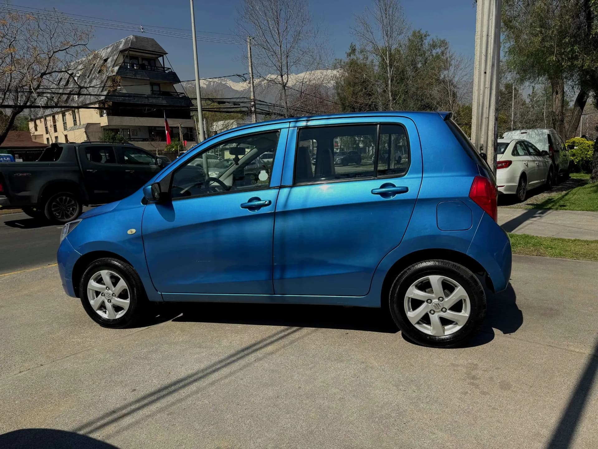 SUZUKI SUZUKI - CELERIO - GLX SPORT 1.0 MEC FULL AIRE AIRBAG ABS VER EN LAS CONDES vista 4