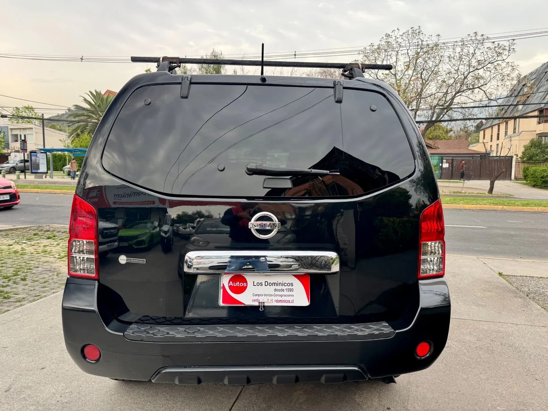 Nissan NISSAN - PATHFINDER - SE DIESEL 2.5 AUTOMATICA 4X4 3 CORRIDAS vista 6