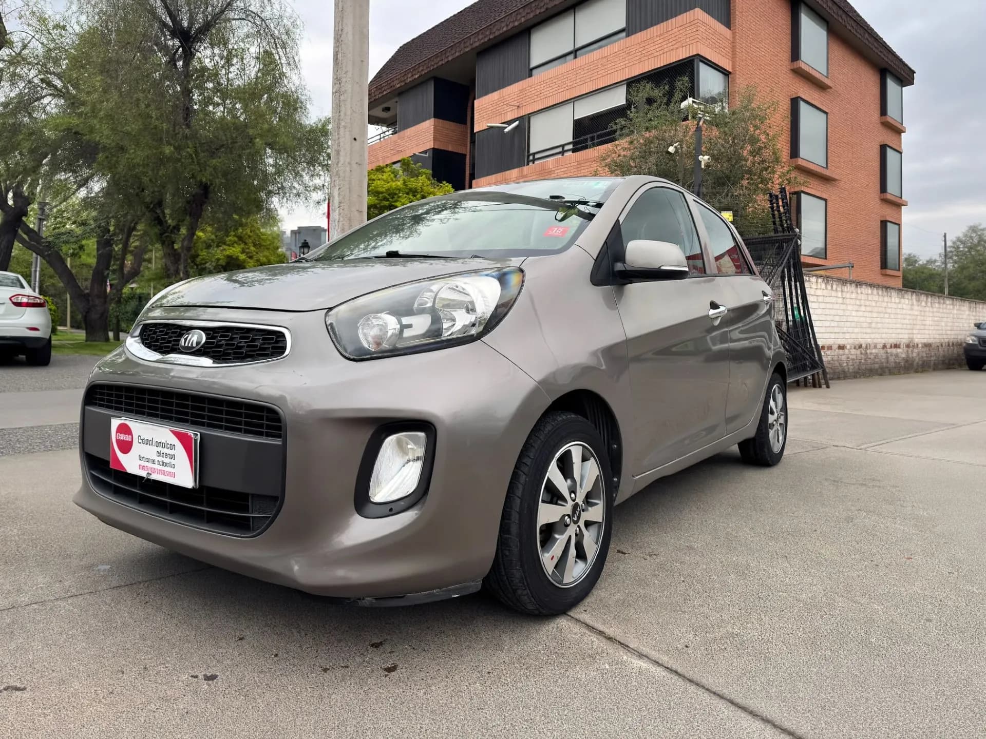 KIA KIA - MORNING - EX 1.2 MEC FULL AIRE AIRBAG LLANTAS VER EN LAS CONDES vista 3
