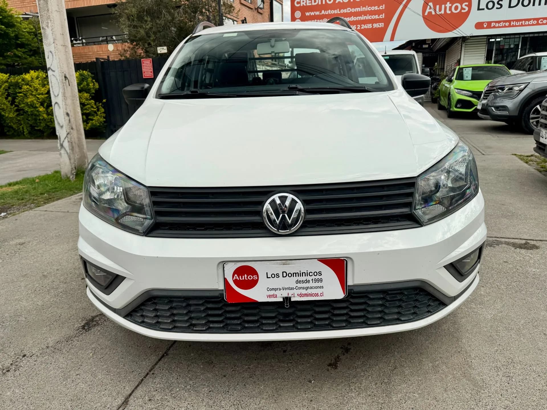 VOLKSWAGEN VOLKSWAGEN - SAVEIRO - COMFORLINE 1.6 MEC FULL CARPLAY AIRBAG ABS VER EN LAS CONDES vista 2