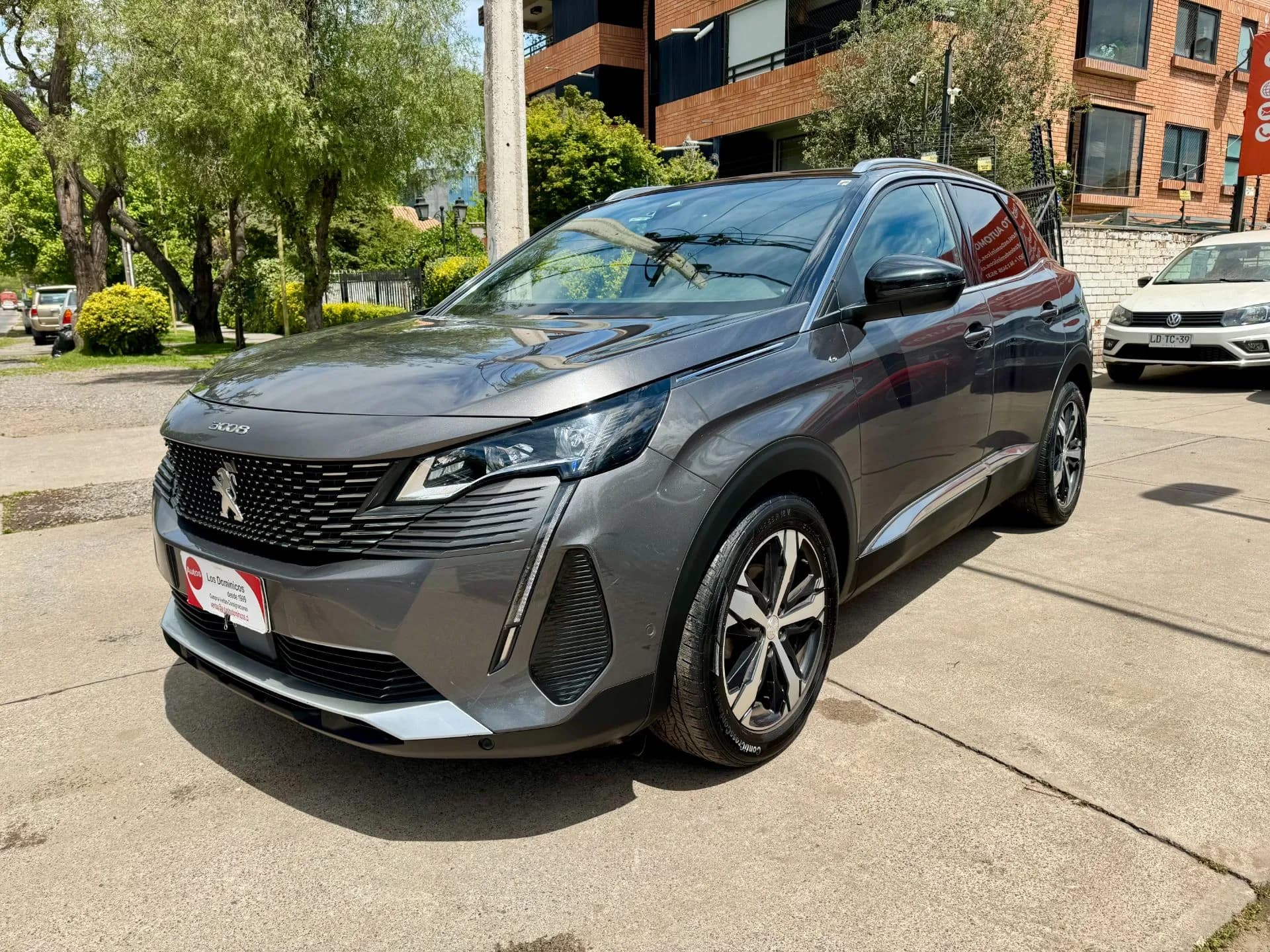 Peugeot PEUGEOT - 3008 - GT DIESEL 1.5 AUTOMATICO UNICO DUENO FULL CUERO DOBLE TECHO CAMARA CARPLAY VER EN LAS CONDES vista 3