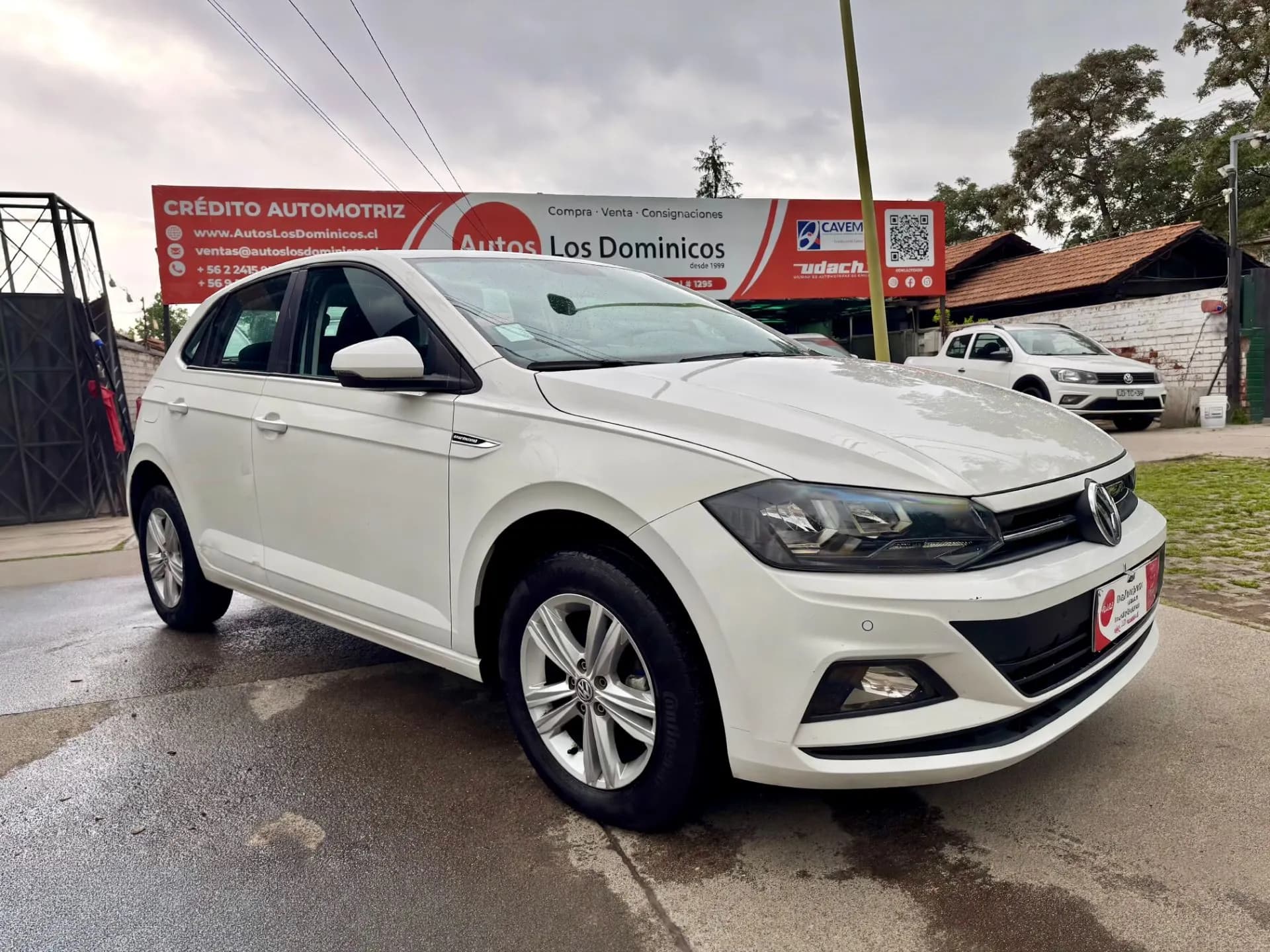 VOLKSWAGEN VOLKSWAGEN - POLO - COMFORLINE 1.6 AUTOMATICO SOLO 41.000 KM UNICO DUENO FULL CARPLAY 4 AIRBAG  VER EN LAS CONDES vista 1