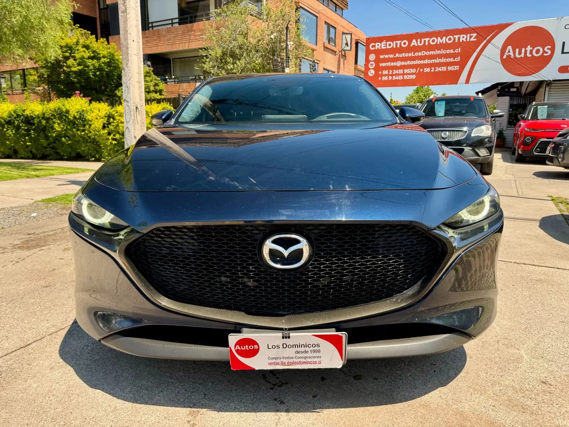 Mazda MAZDA - 3 - SPORT CORE 2.0 7G 6 AT FULL TECHO CARPLAY CAMARA MANTENCIONES VER EL LAS CONDES vista 2