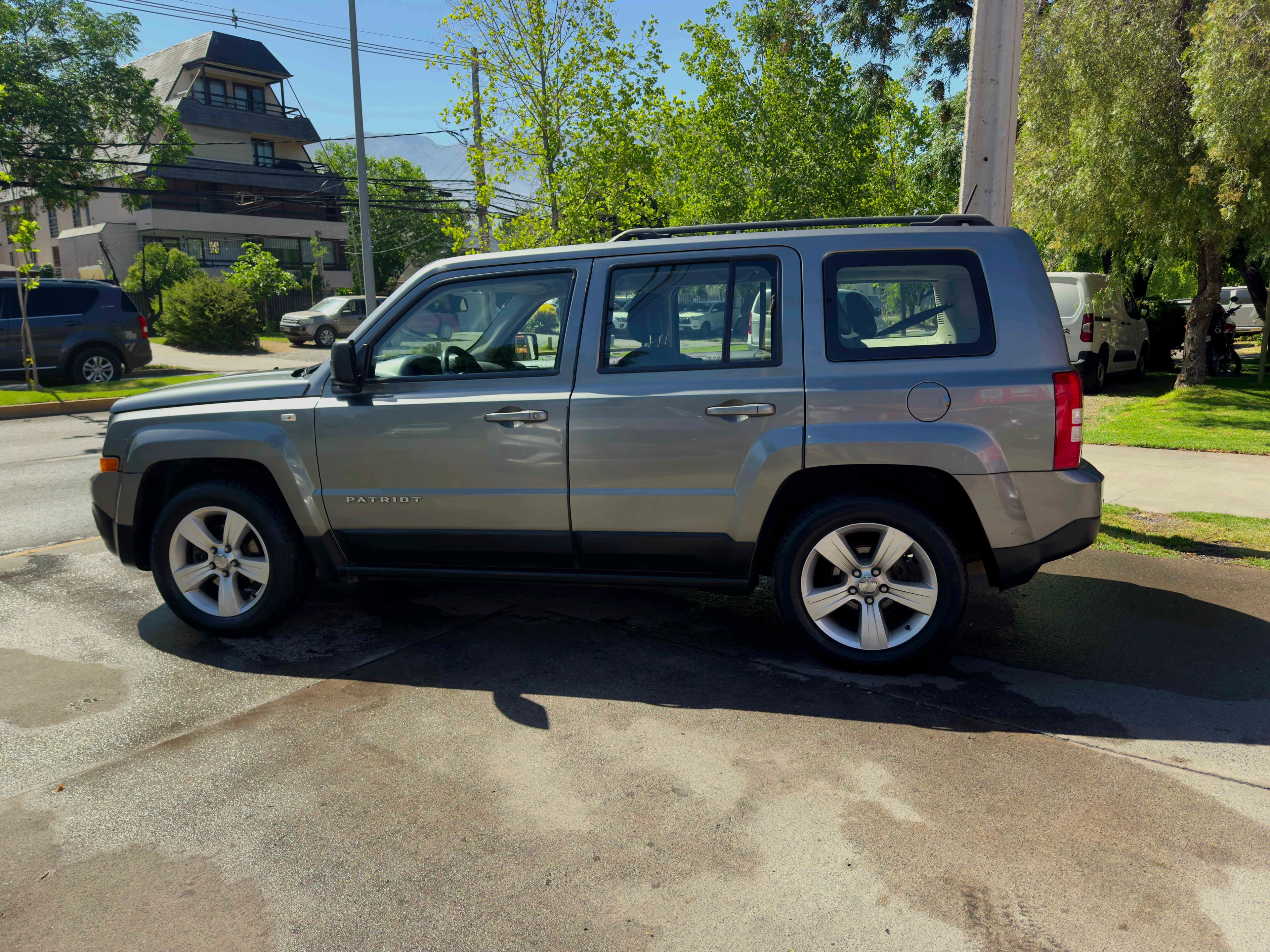Jeep PATRIOT 2.4 AUT 4X4 VER EN LAS CONDES vista 4