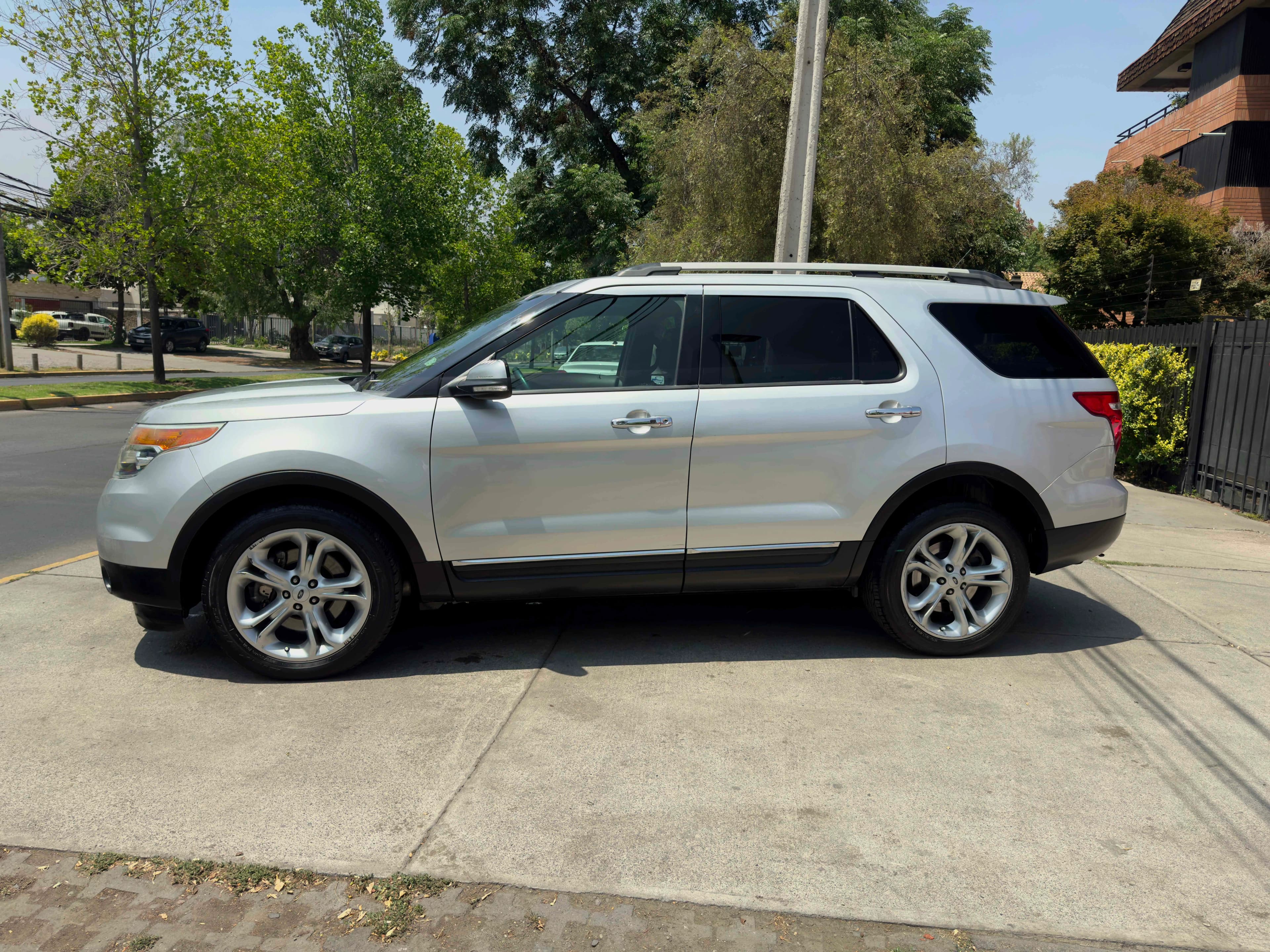Ford EXPLORER LIMITED 3.5 AUTOMATICA 4X4 vista 4