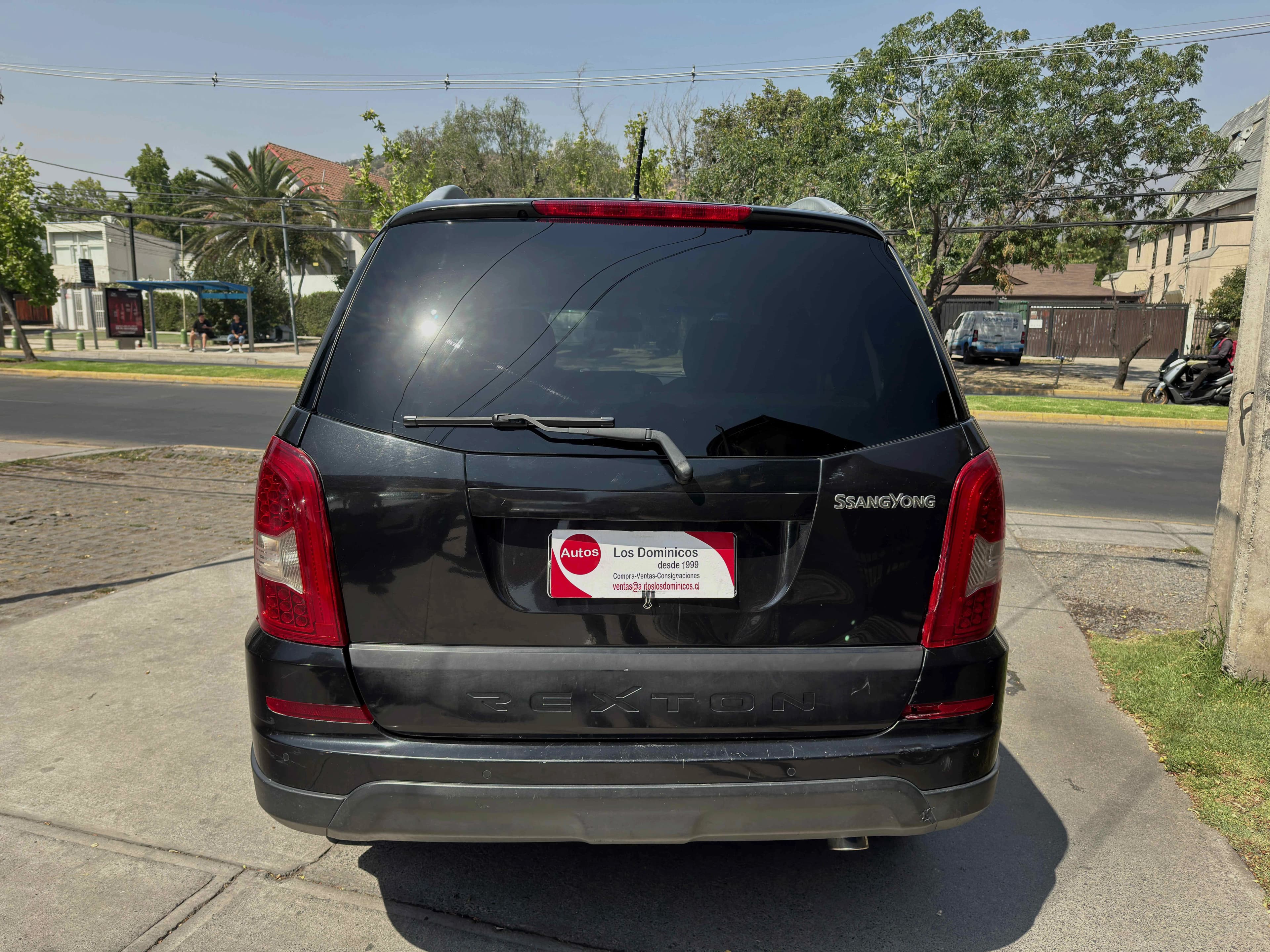 SsangYong REXTON DIESEL W 2.0 AUTOMATICA 4X4 3 CORRIDAS vista 6