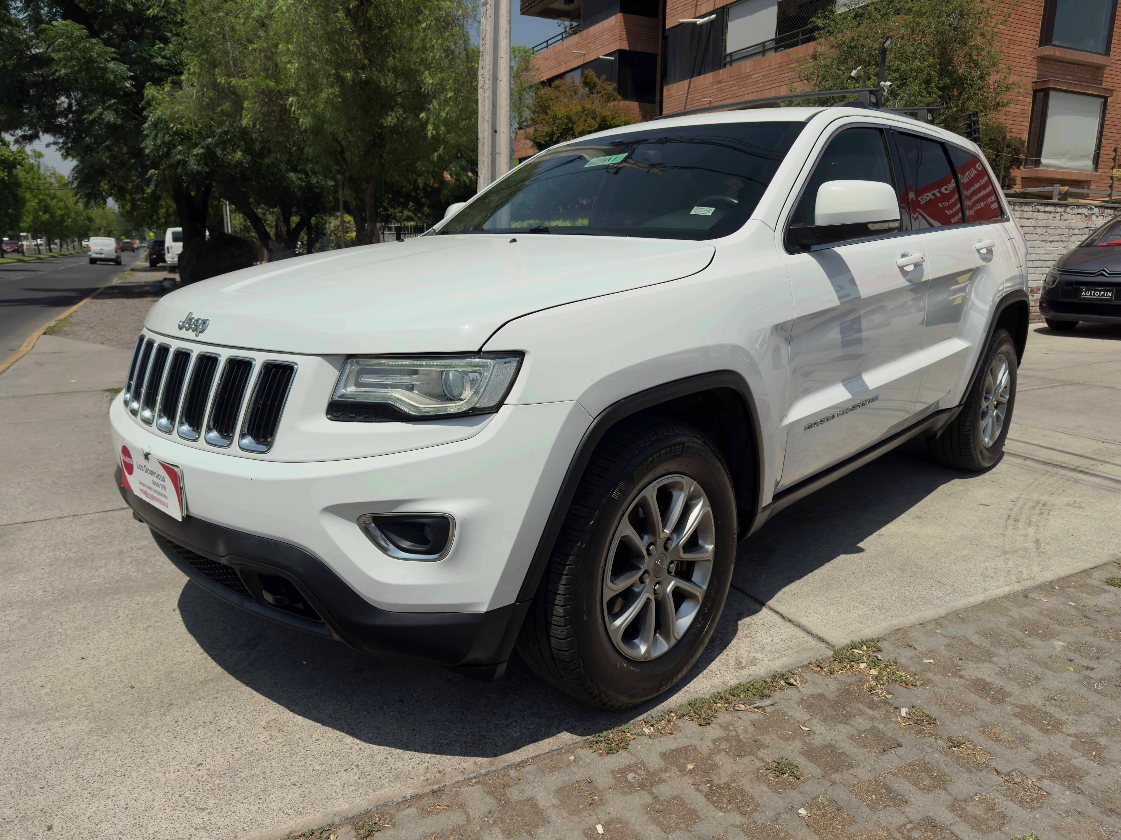 Jeep Grand Cherokee 3.6 Laredo 4x4 vista 4
