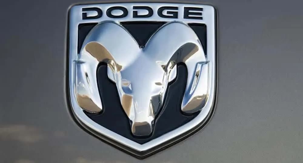 Logo DODGE