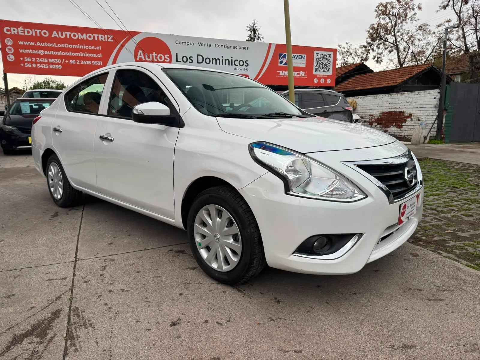 Nissan VERSA 1.6 MEC SOLO 72.000 KM VER EN LAS CONDES