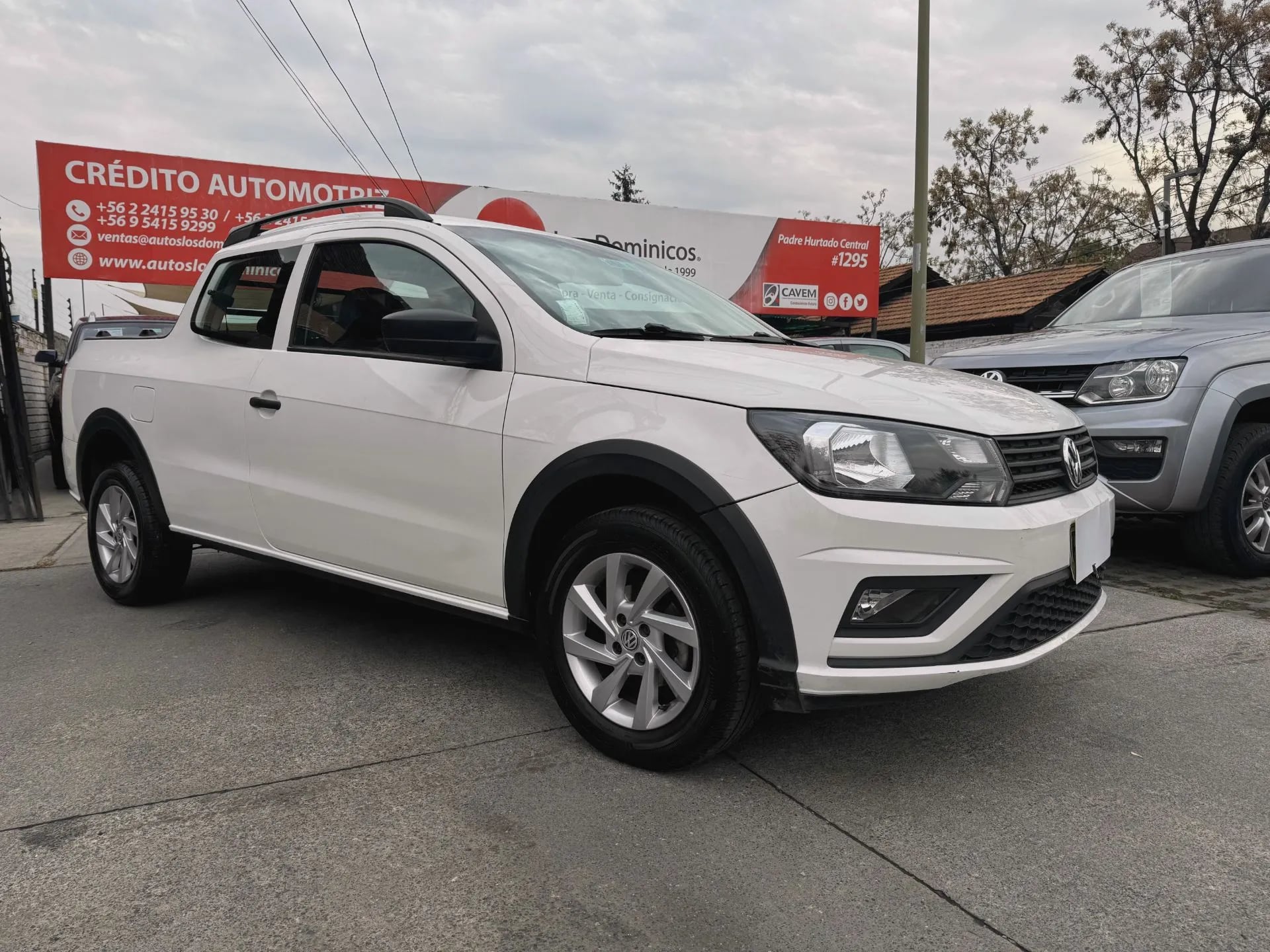 VOLKSWAGEN VOLKSWAGEN - SAVEIRO - D CAB 1.6 MEC FULL CARPLAY VER EN LAS CONDES