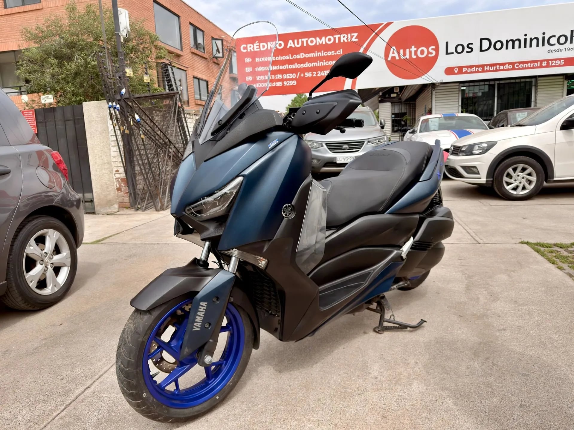 YAMAHA YAMAHA - XMAX 300 - LLAVE INALAMBRICA AUTOMATICA  SOLO 5.200KM VER EN LAS CONDES